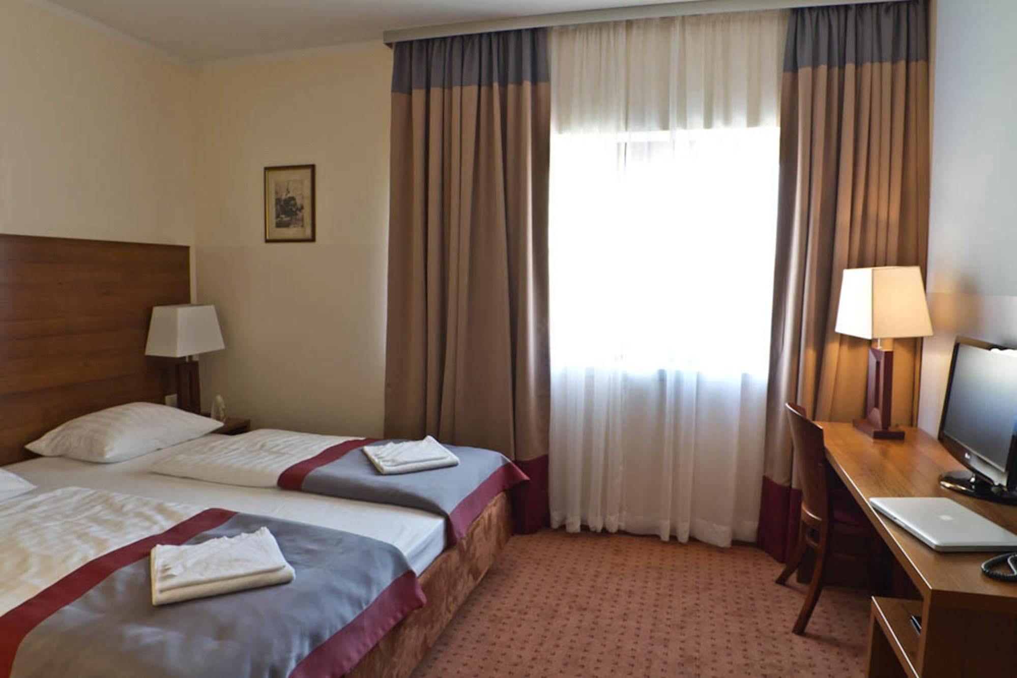 Ivbergs Hotel Messe Nord Berlín Exteriér fotografie